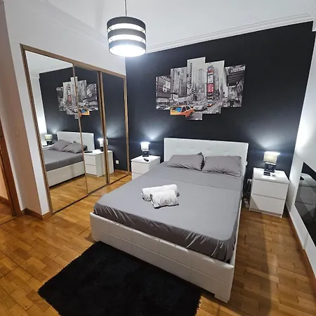 6 Em Proximo Lisboa,sintra E Cascais Appartement *