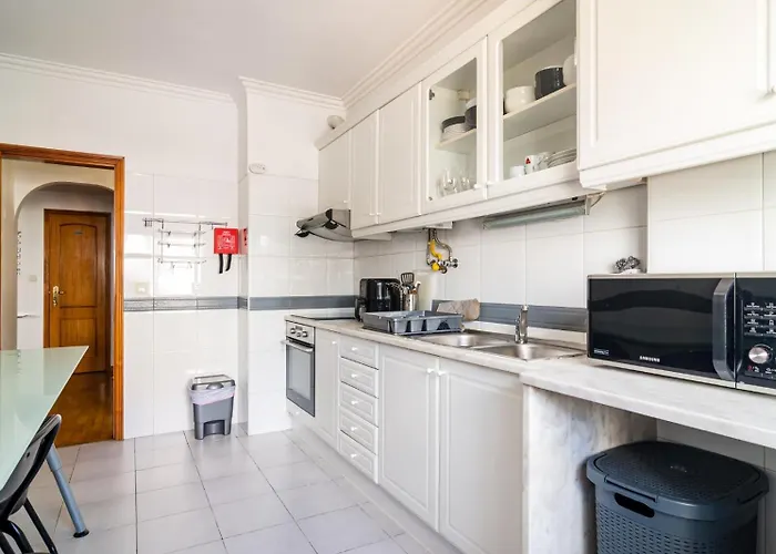 6 Em Proximo Lisboa,sintra E Cascais Lägenhet Queluz